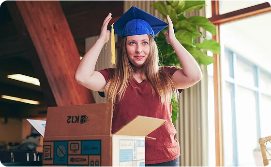 girl with graduate hat
